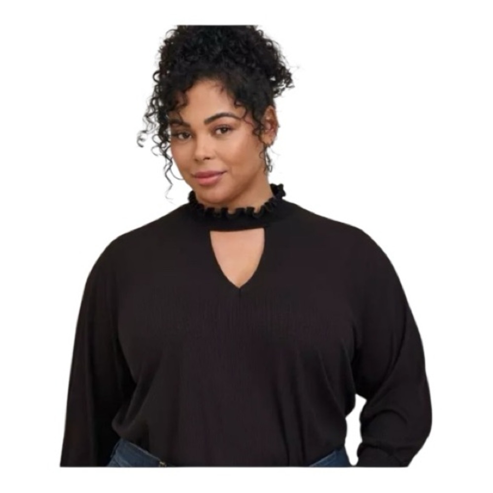 Torrid Women’s Size 3X 22/24 Black Blouse